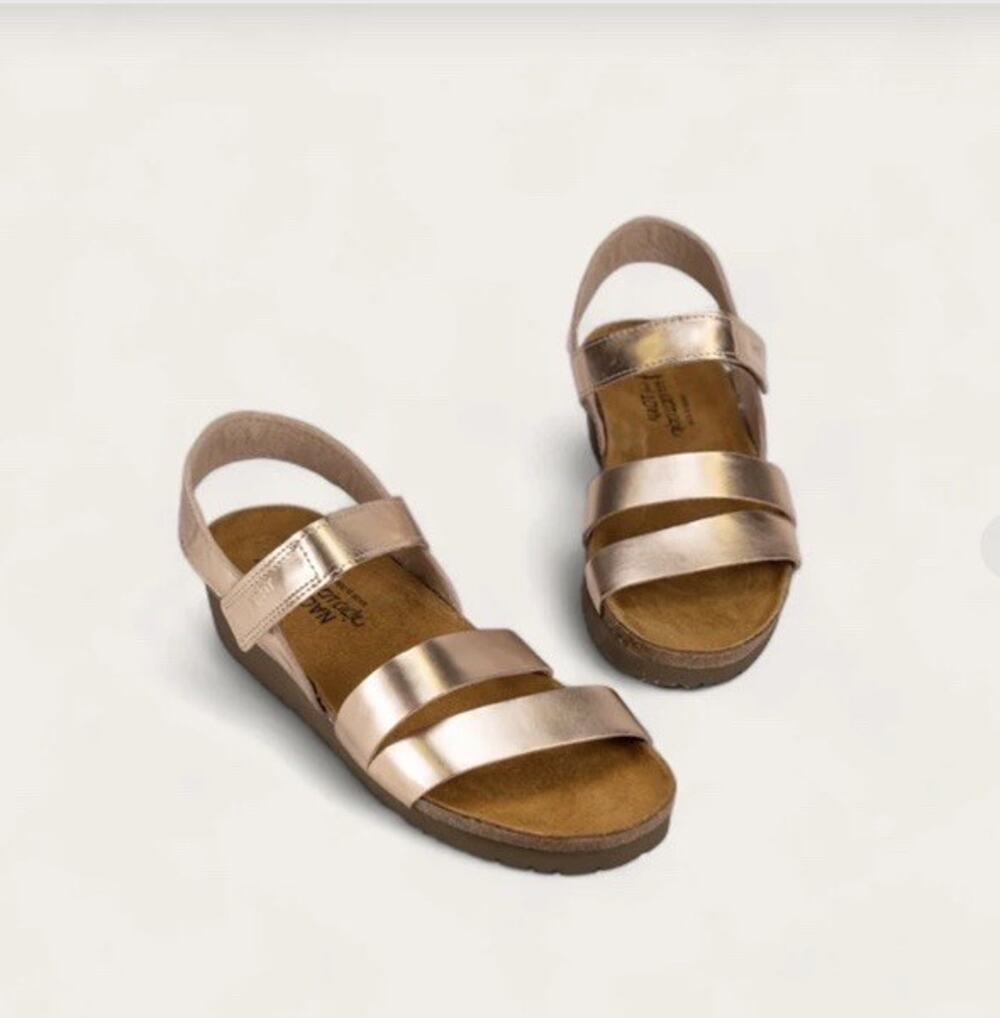 NWOB Naot Kayla Women’s Strappy Sandals EU 39 US 8.5 Metallic Rose Gold Leather